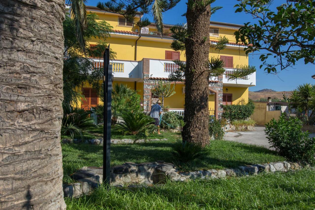 B&B Casa Cosmano 布兰卡莱奥内码头 外观 照片